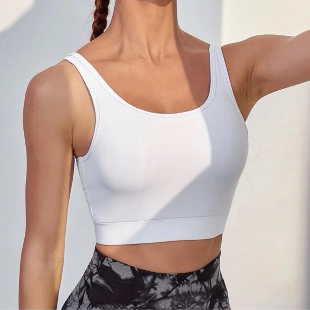 Brand new breathable sports bra!